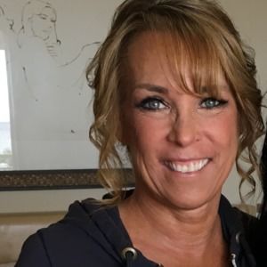 Meet your Posher, Lorie